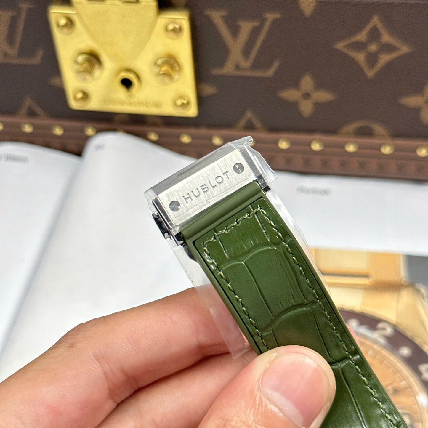 Hublot Classic Fusion Titanium Fake Watches Green Dial Weight 84 Grams Super Light JJZ Factory 42mm