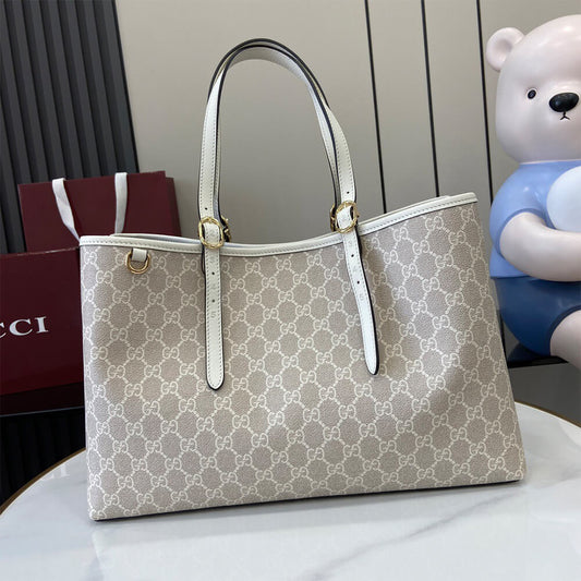 GG Emblem large tote bag