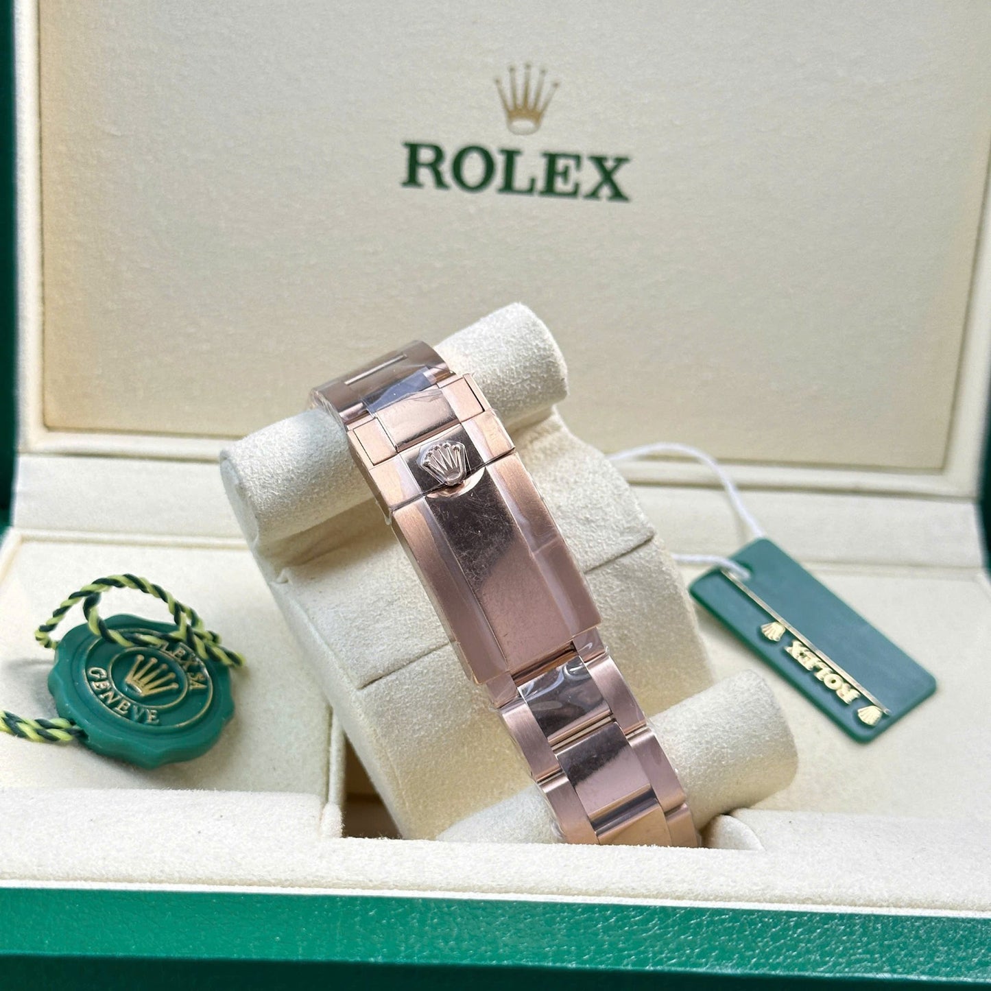 Rolex Cosmograph Daytona Rainbow 116595 Best Replica Watch BT Factory 40mm