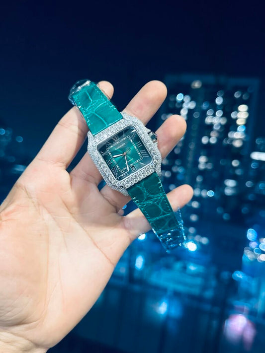 Cartier Santos With Green Moissanite Replica Watch 39.8mm