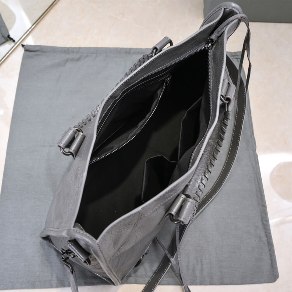 Balenciaga Women s Le City Bag Medium(HIGH-END GRADE)