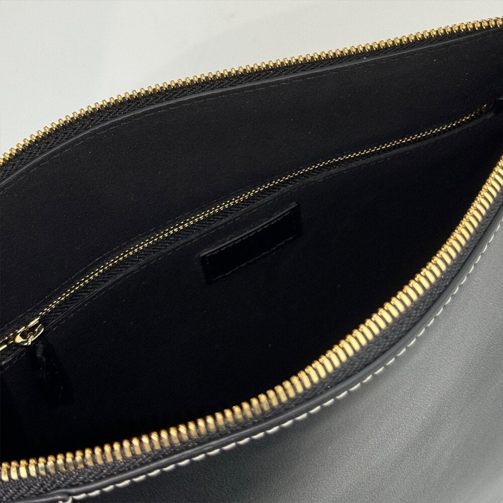 GG Emblem medium shoulder bag