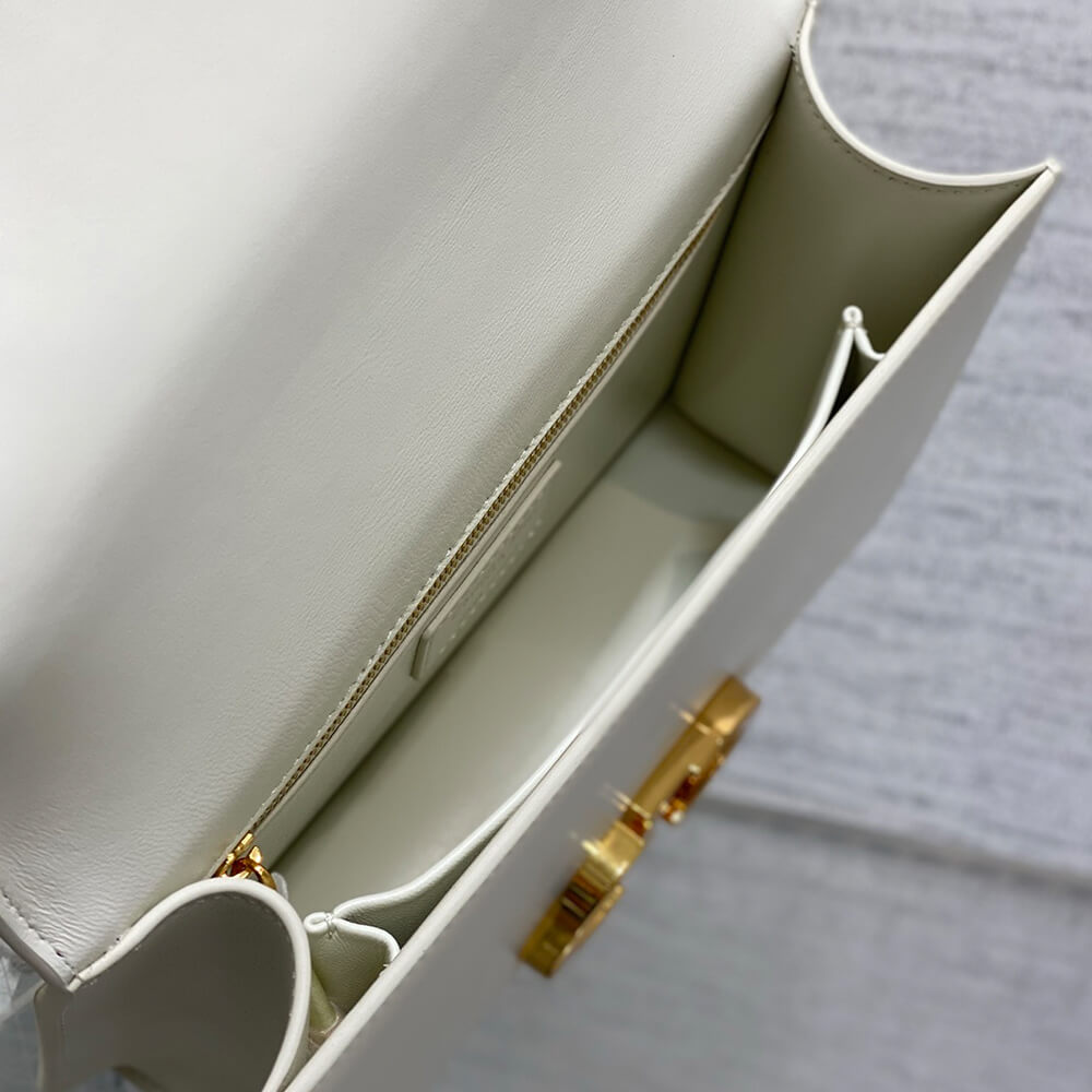 30 Montaigne Bag