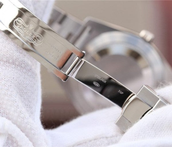 Replica Rolex DateJust 41mm 126334 Fluted Bezel White Dial Diamonds Markers SS Bracelet A3235