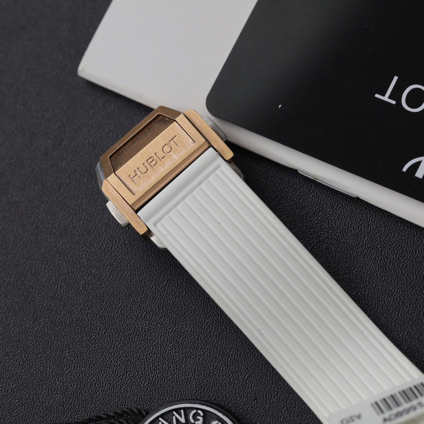 Hublot Big Bang One Click King Gold Custom Moissanite Diamonds Hong Kong 39mm