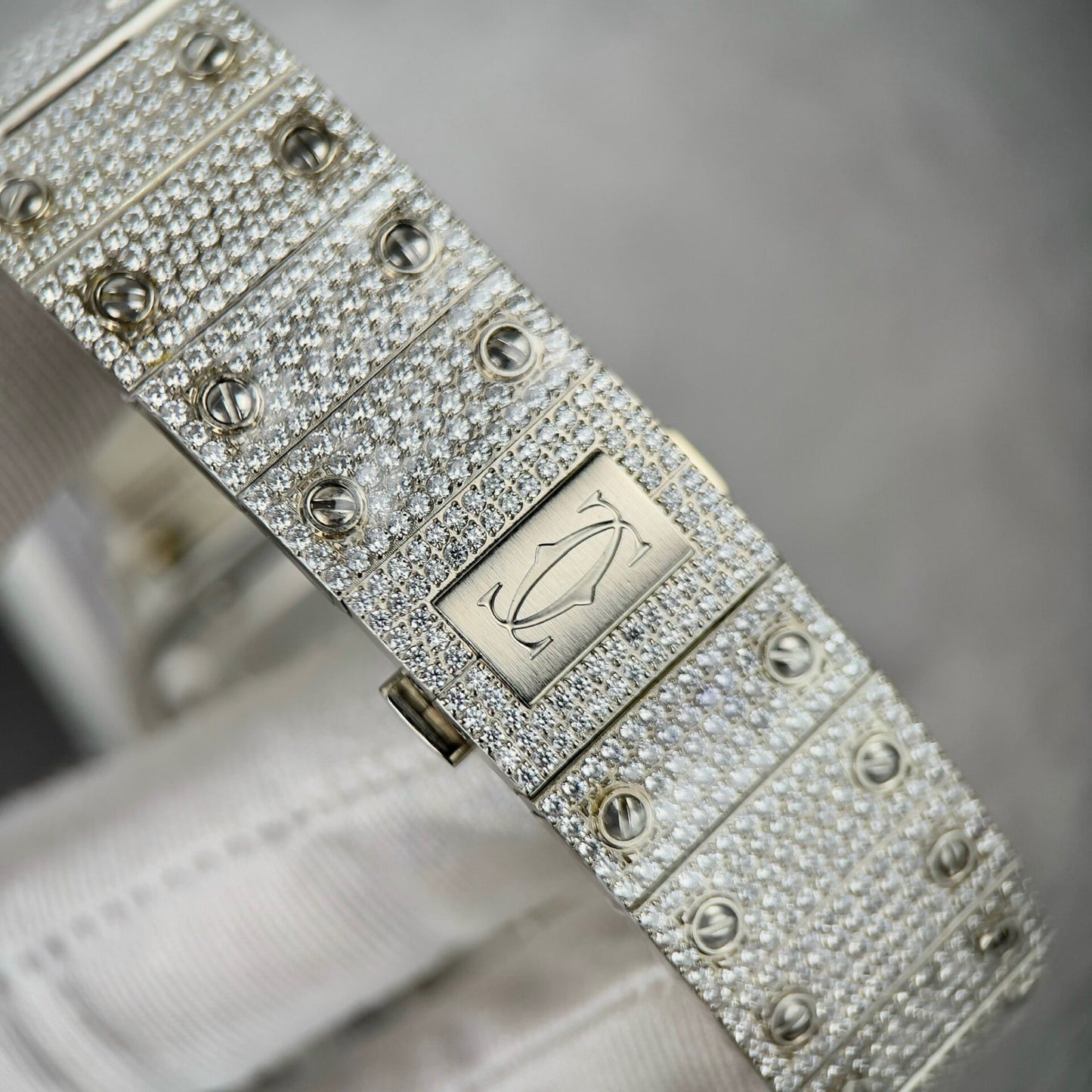 Cartier Santos High Quality Replica Watch With Stone Bezel 39.8mm