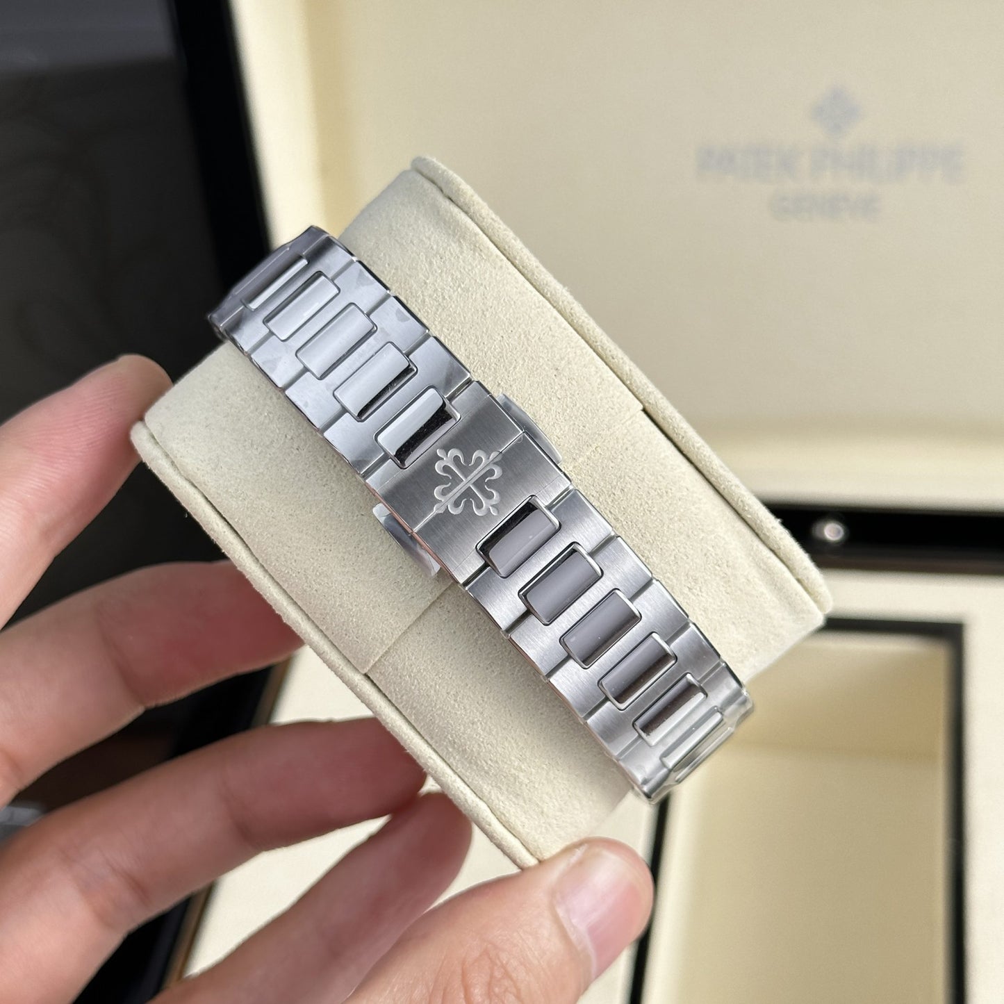 Patek Philippe Replica 1:1 Watch Nautilus 7118 Blue Dial With Stone 3K Factory 35.2mm