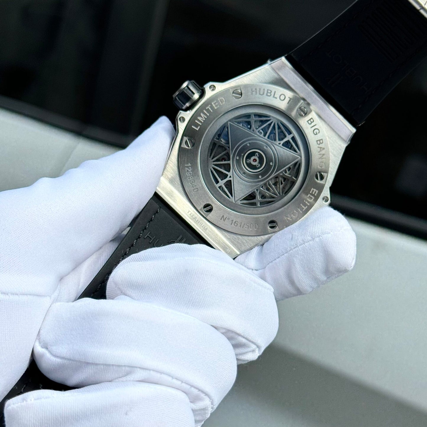Hublot Replica 1:1 Watch Big Bang Sang Bleu Titanium With Full Stone 44mm