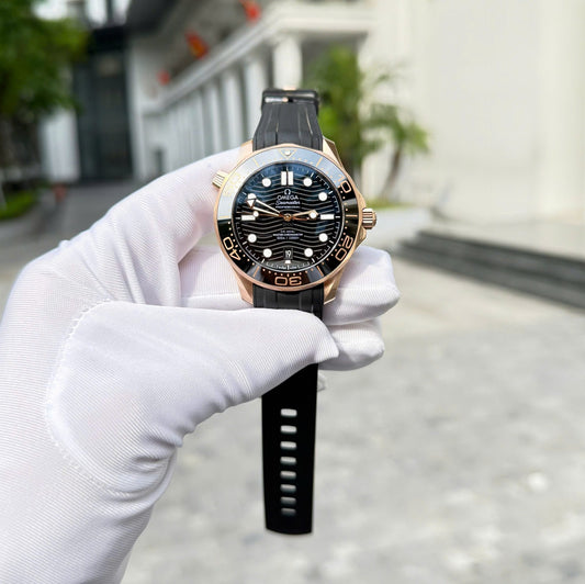 Omega High End Watch Replicas Seamaster Diver 300M Sedna? Black Rubber Strap VS Factory 42mm