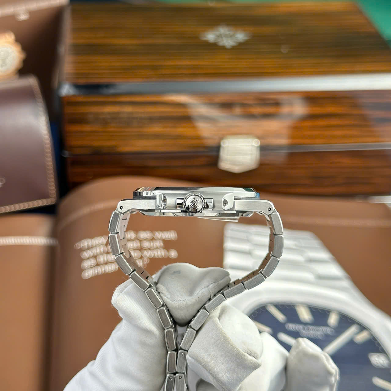 Patek Philippe Nautilus 5711 Replica Watch Refined Full Options Like Auth Top Top Quality 40mm