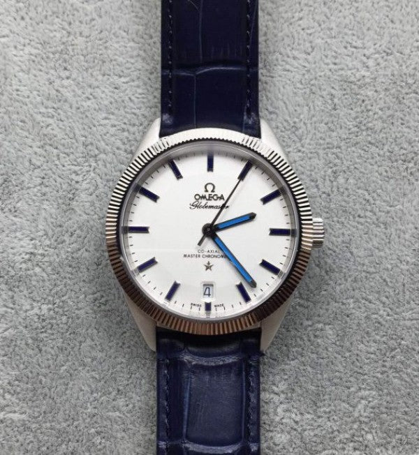 Replica Omega Globemaster Master Chronometer Blue White Dial Leather Strap
