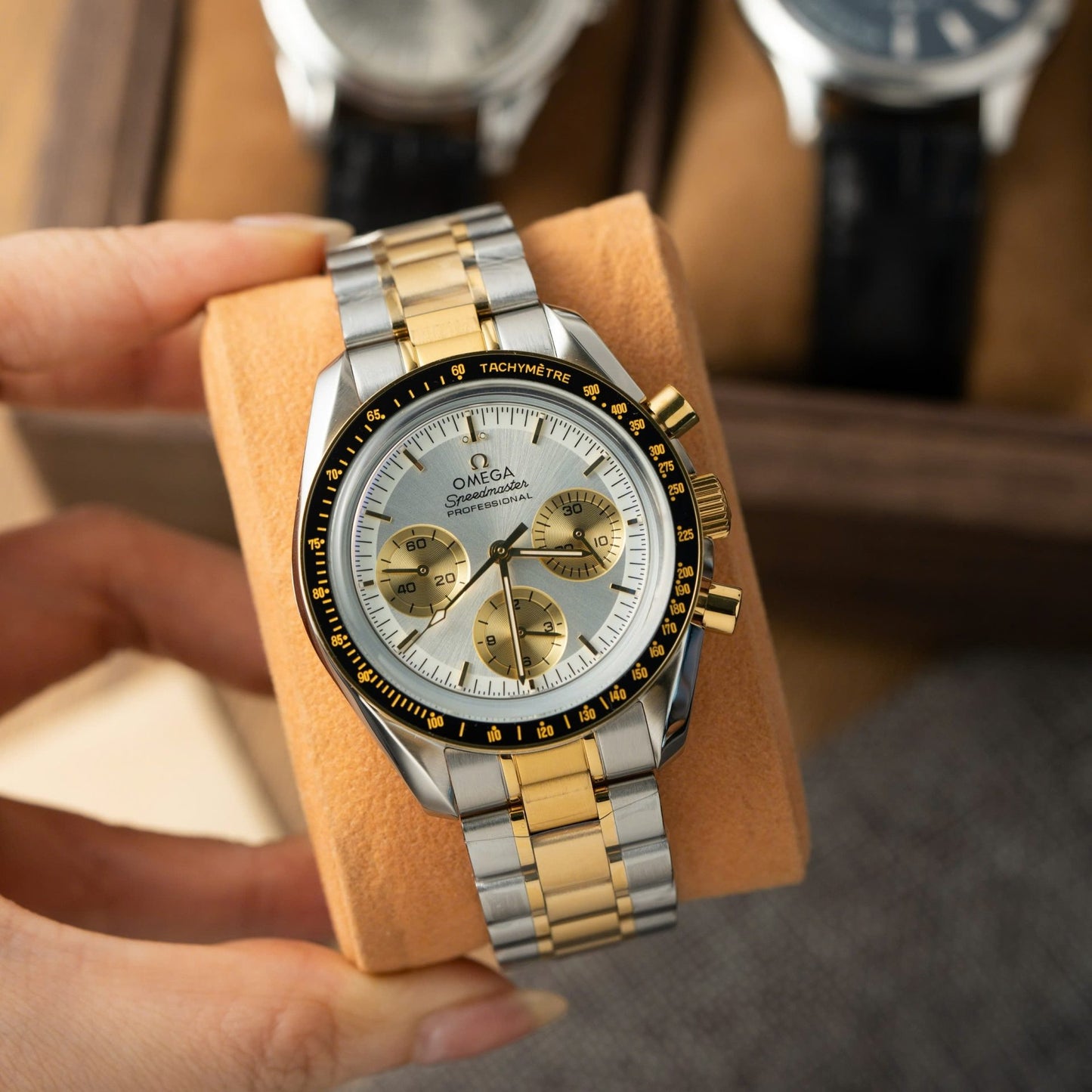 Omega SpeedMaster MoonWatch Chronogarph Demi Gold Replica Watch 42mm