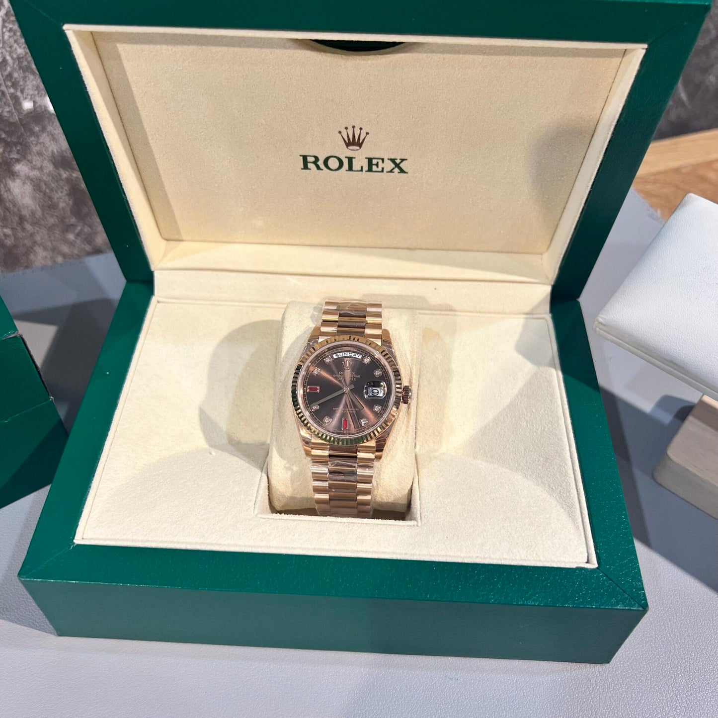 Rolex Replica 1:1 Watch Day-Date Chocolate Dial With Ruby Numbers 36/40mm