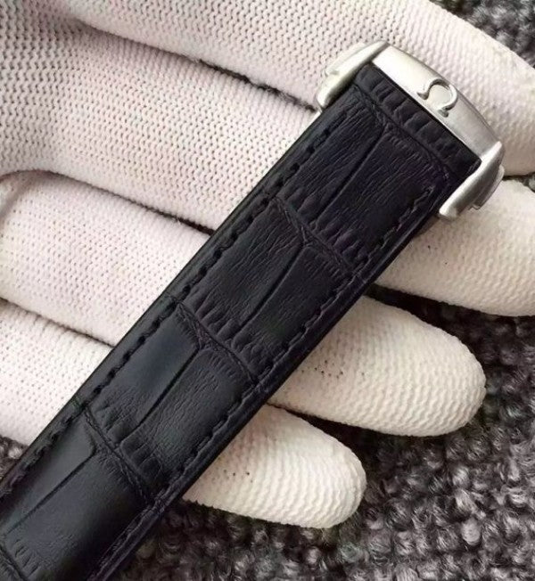 Replica Omega Speedmaster MoonWatch 1957 Black Dia Leathe Manual Winding
