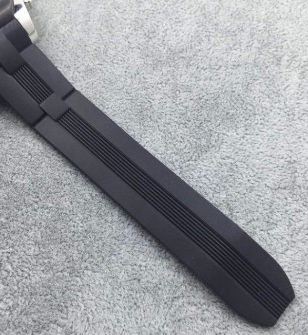 Replica Cartier Roadster SS Black Dial Black Rubber Strap A7750