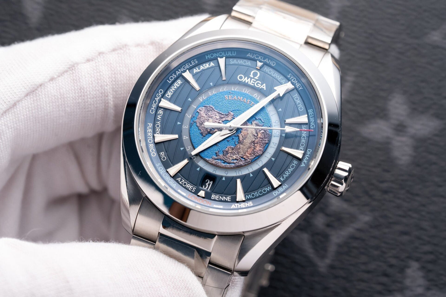 Omega Seamaster Aqua-Terra Blue Dial Replica Watch VS Factory 43mm