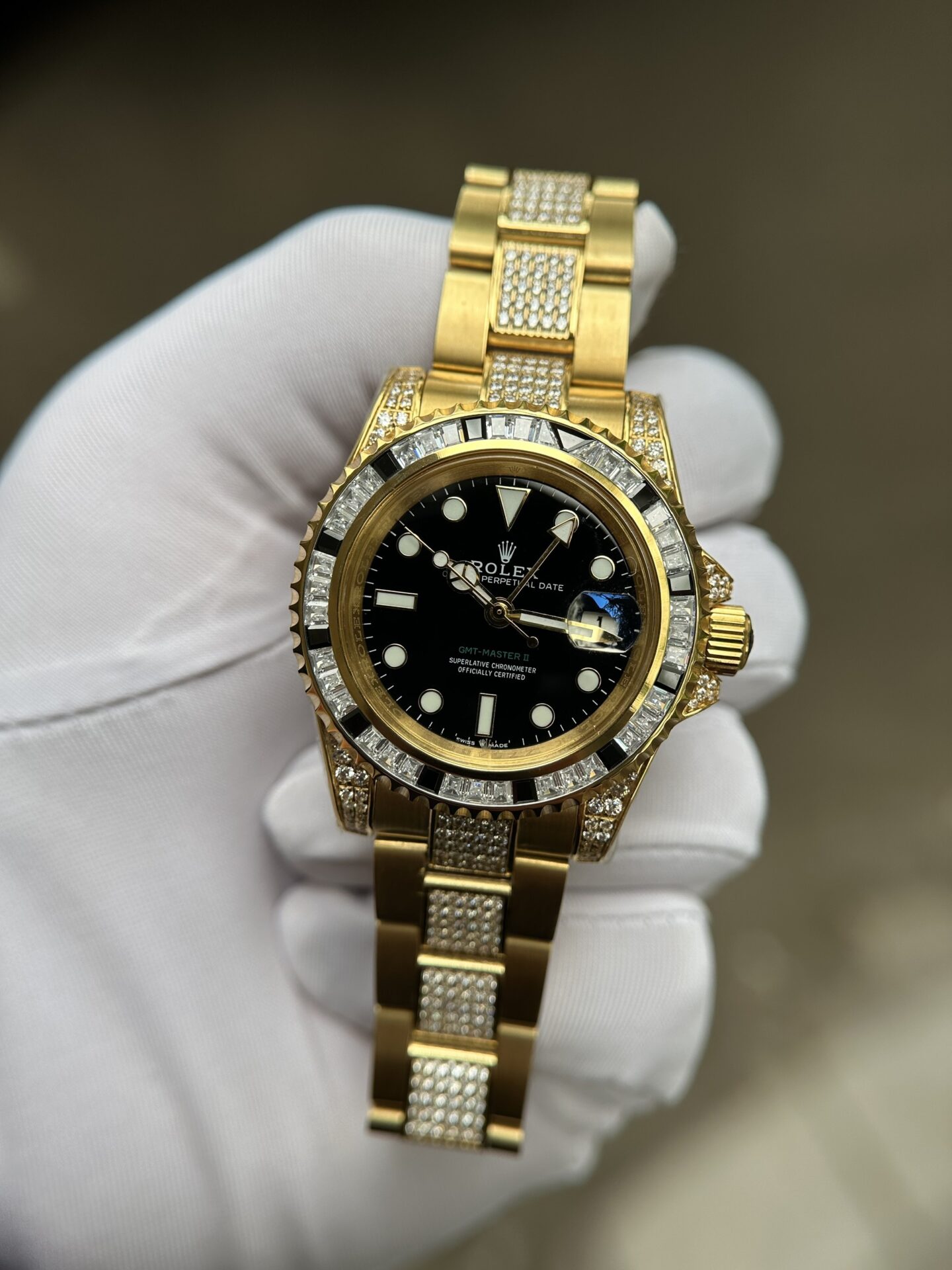 Rolex GMT-Master II Replica 1:1 Watch With Full Diamond Black Dial 40mm