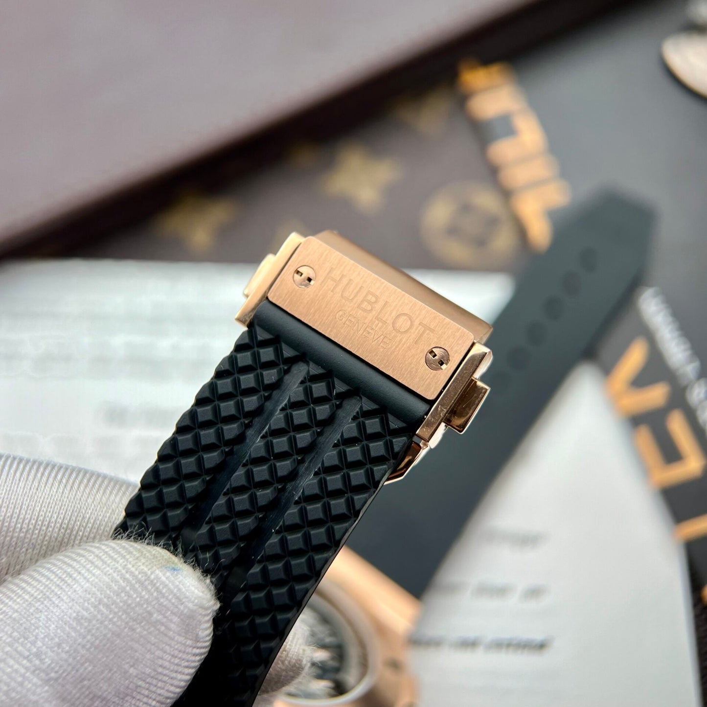 Hublot Fake Watch Big Bang King Gold Choronograph Rubber Strap 44mm