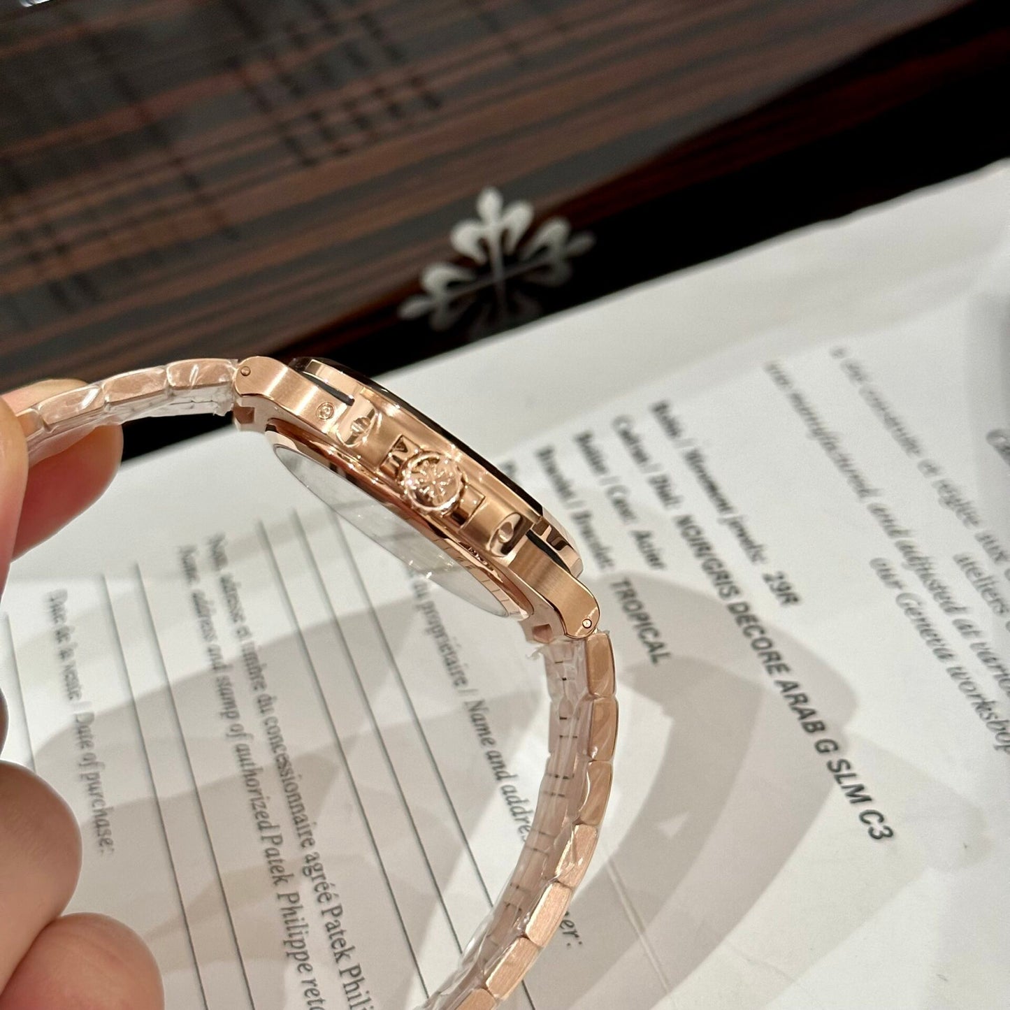 Patek Philippe Replica Watch Nautilus 5712 Rose Gold Plated Black Dial GRF 40mm