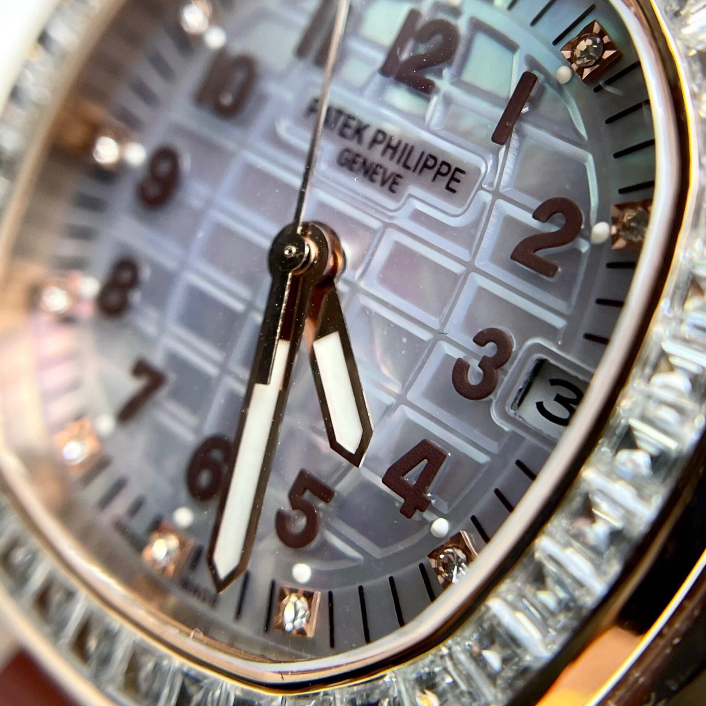 Patek Philippe Replica Watch Aquanaut 5072R Gold Wrapped Moissanite Diamond 35.6mm