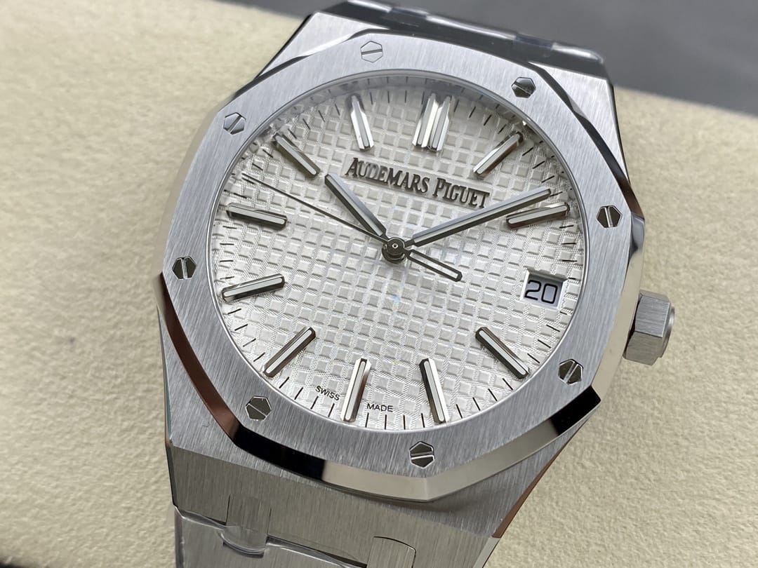 Audemars Piguet replica watch Royal Oak Selfwinding ¡°50th Anniversary¡± 41mm Stainless Steel Silver Dial 15510ST.OO.1320ST.03-ZF(1:1 replica)
