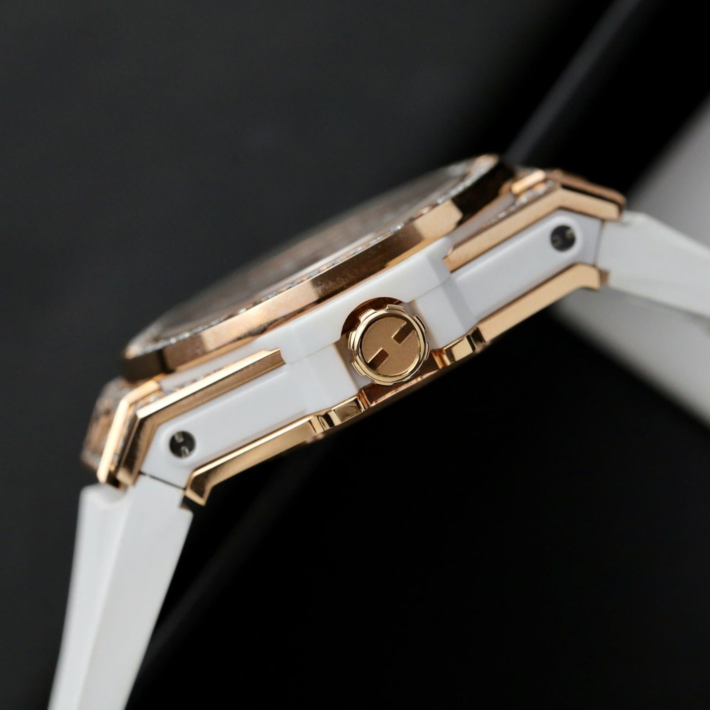 Hublot Big Bang One Click King Gold Custom Moissanite Diamonds Hong Kong 39mm