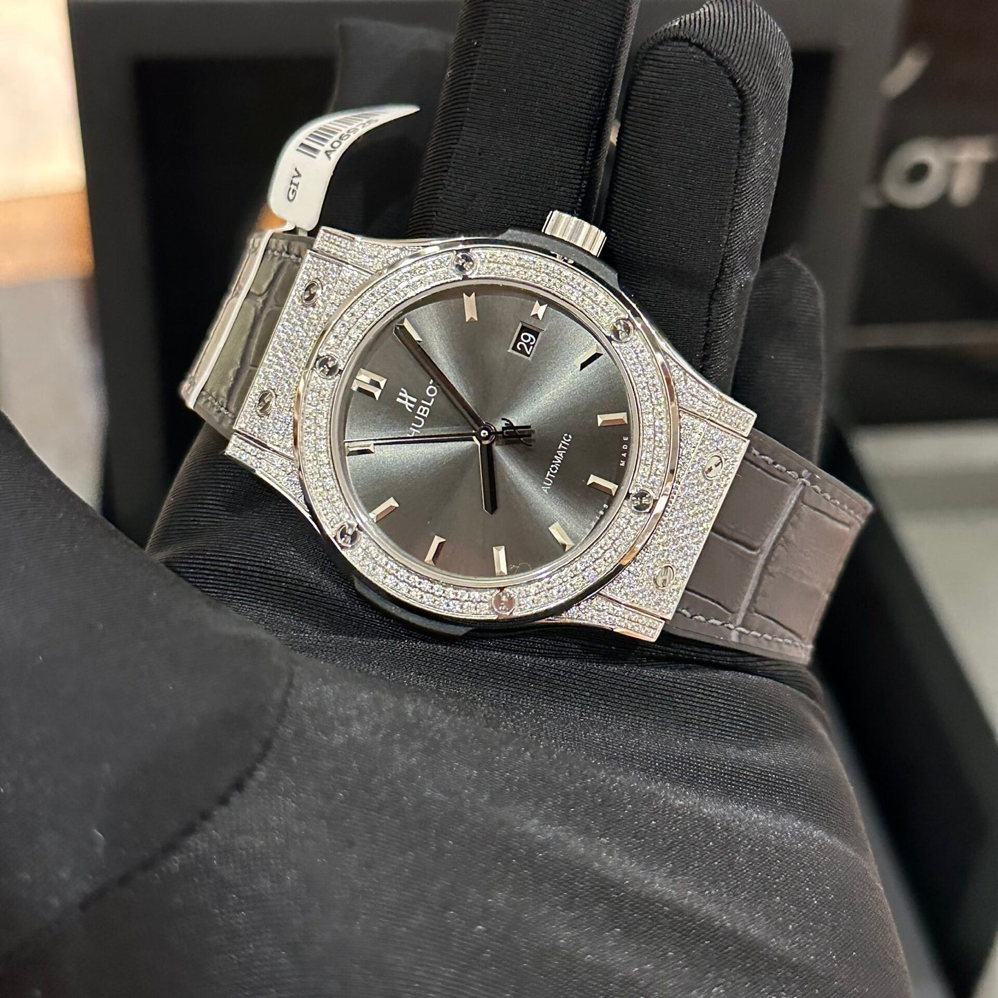 Hublot Replica 1:1 Watch Classic Fusion Full Diamond Moissanite Grey Dial 42mm