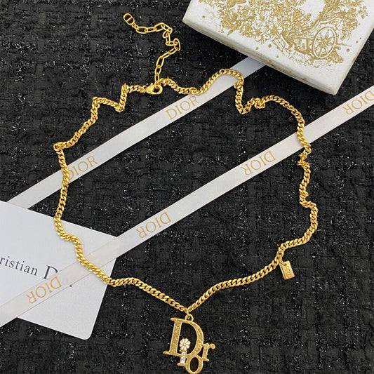 DIOR NECKLACE