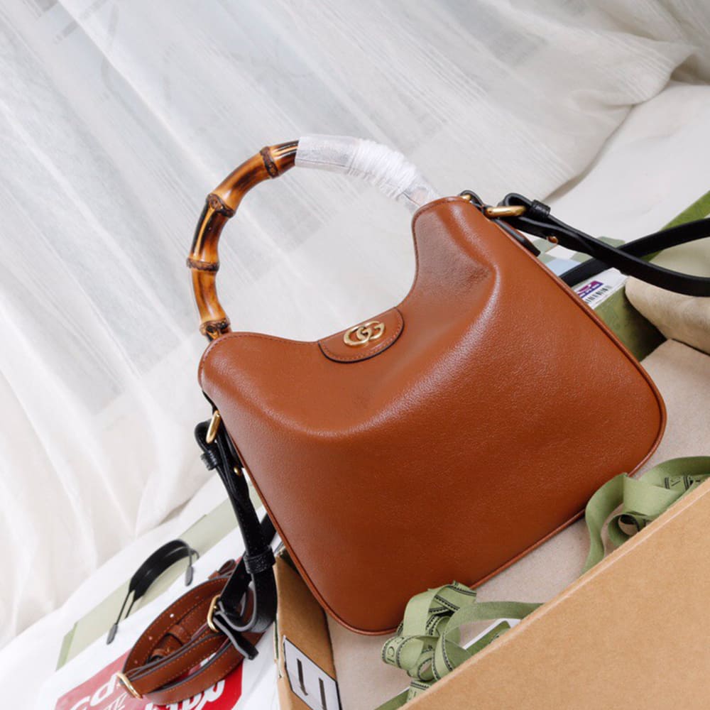 Gucci Diana small shoulder bag