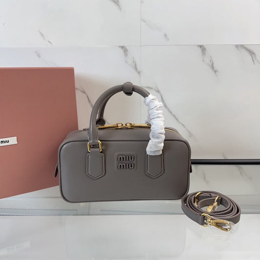 MIUMIU Medium Arcadie Leather Bag(HIGH-END GRADE)