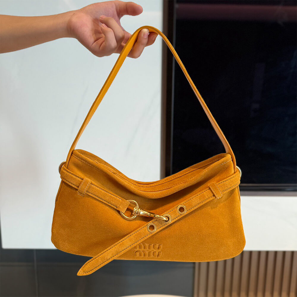 MIUMIU Regular Aventure suede bag(HIGH-END GRADE)