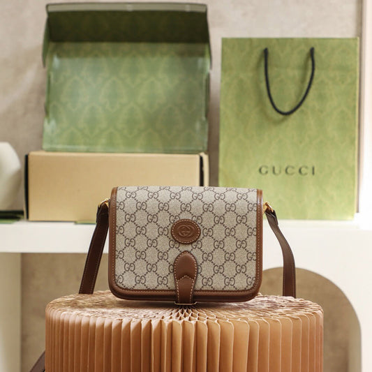 GG Mini crossbody bag with Interlocking G
