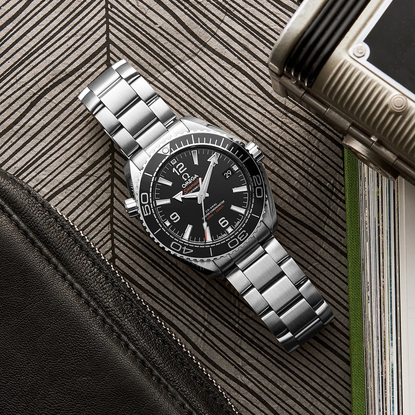 Seamaster Planet Ocean 600M Co-Axial Master Chronometer 39.5mm Black Dial On Bracelet(1:1 replica)