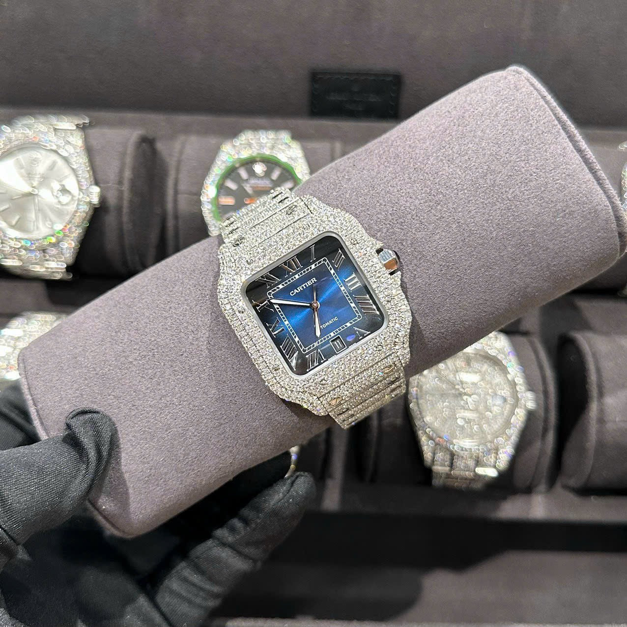 Cartier Santos Best Replica Watch With Full Natural Diamond VVS Blue Dial 39.8mm