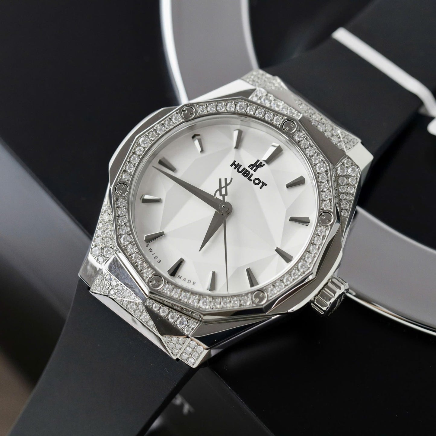 Hublot Orlinski White Dial Replica Watch Custom Moissanite Diamonds Hong Kong 40mm