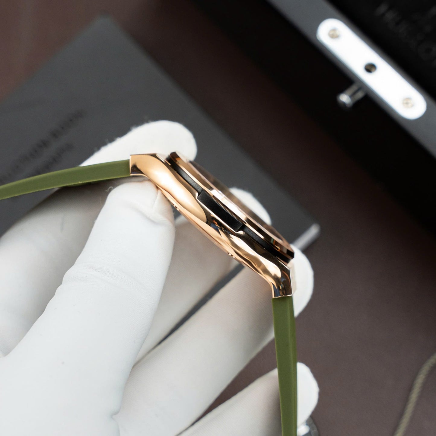 Hublot Best Replica Watch Classic Fusion King Gold Green Dial Movement SW300 Swiss Made 42mm