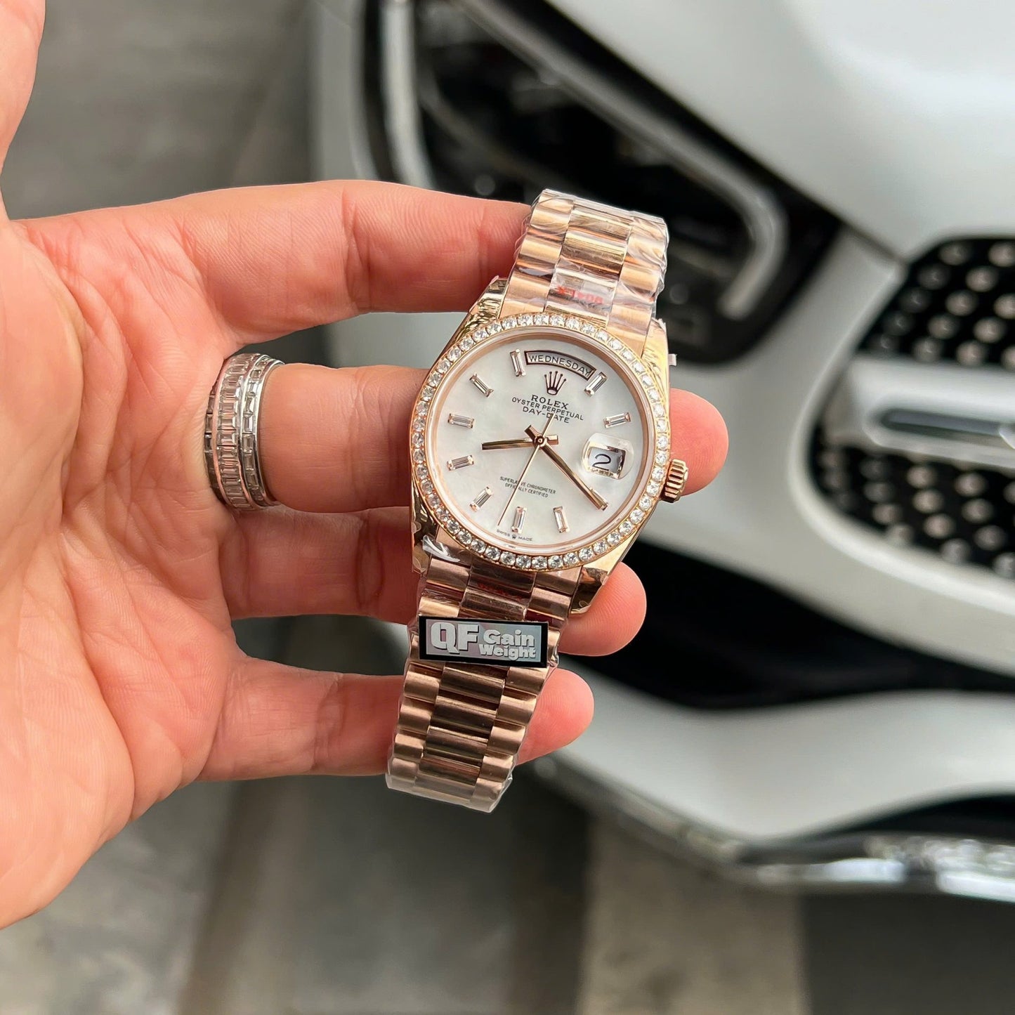 Rolex Day-Date Dial MOP Replica Watch Weight 158 ??Grams Bezel Moissanite Diamonds QF Factory 36mm