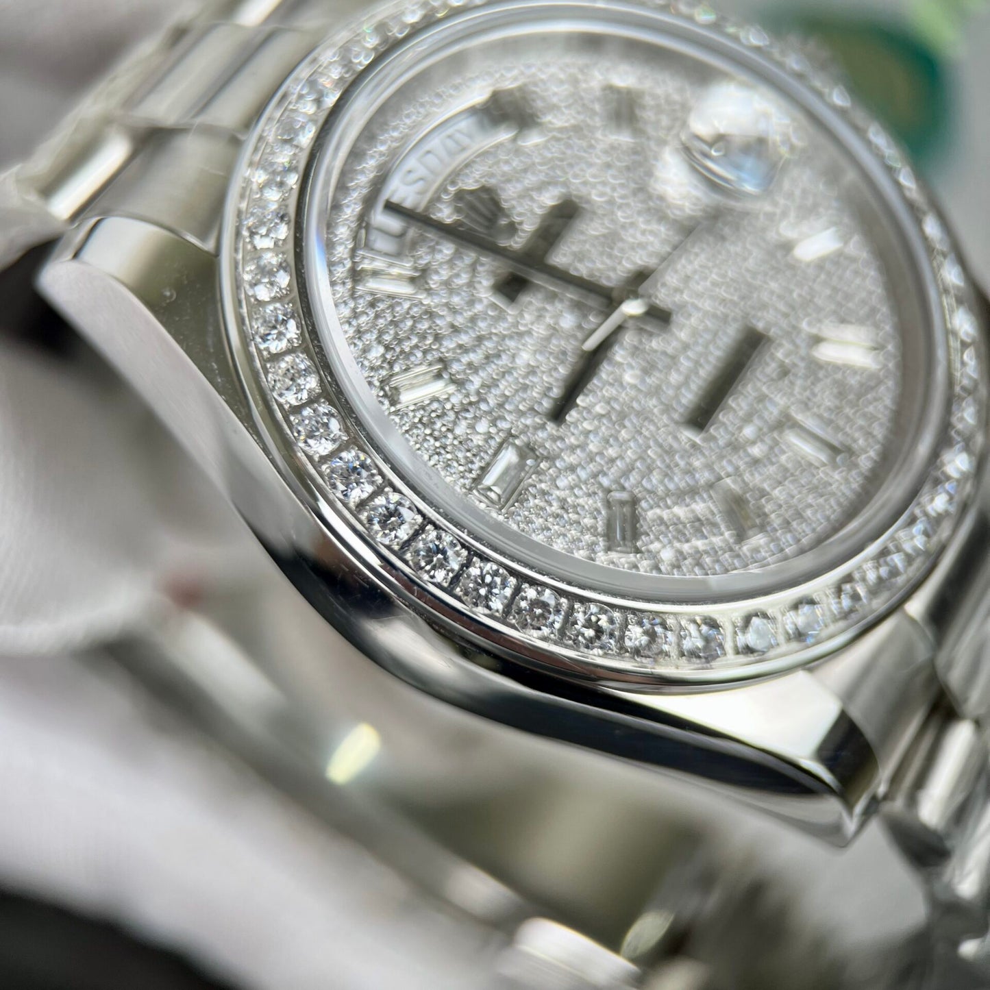 Rolex Day-Date Best Replica Watch Full Swarovski Crystal 40mm