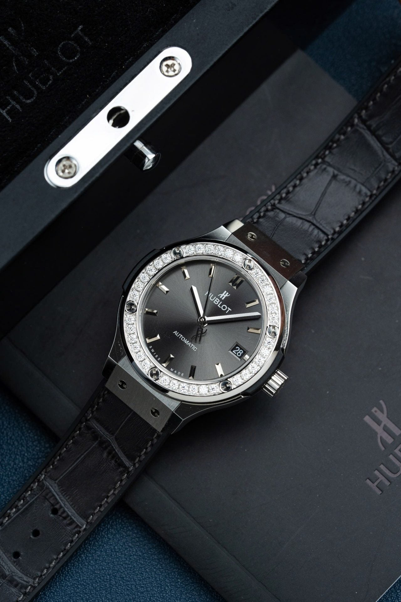 Hublot Classic Fusion Dial Gray Replica Watch Bezel Diamonds Moissanite 38mm