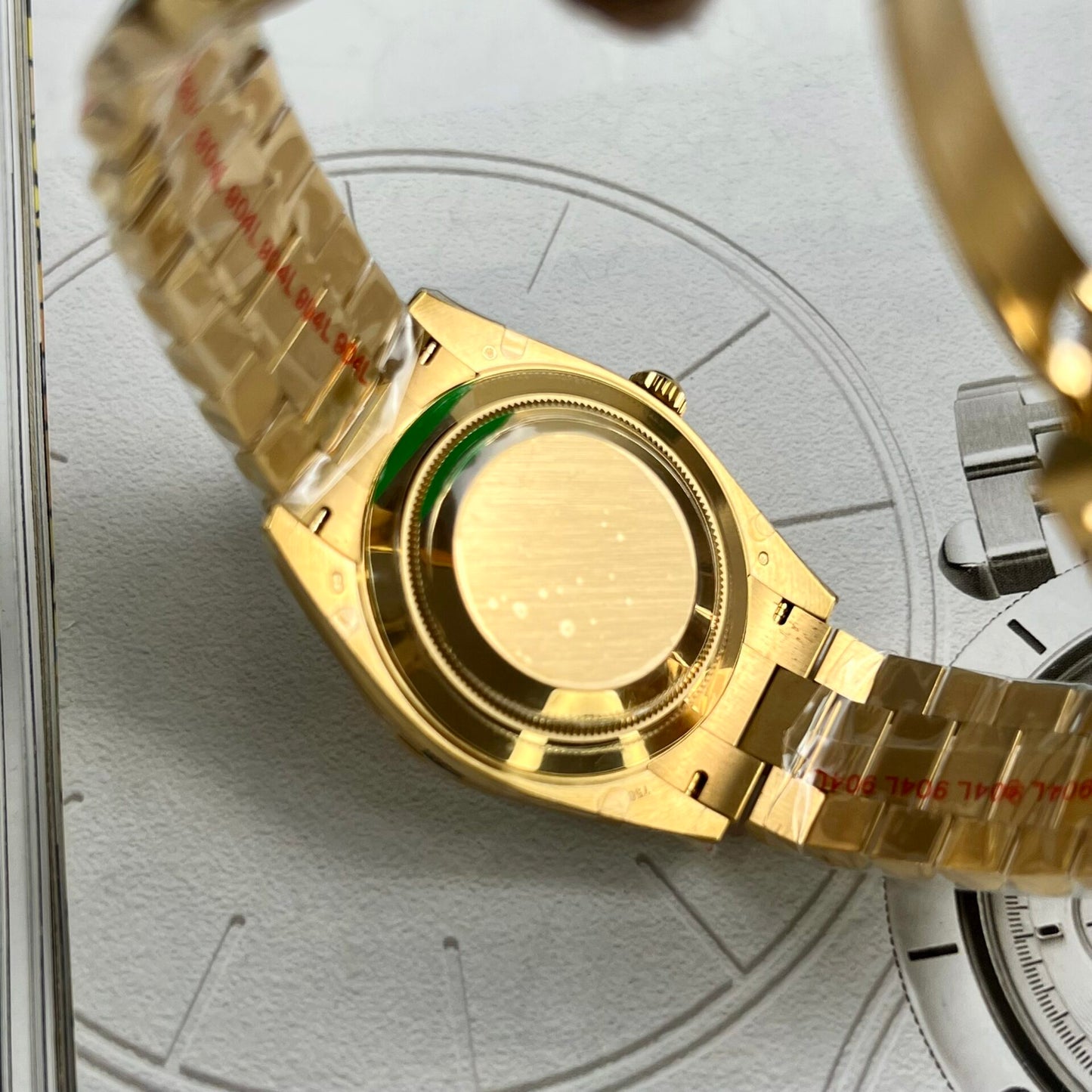 Rolex Replica 1:1 Watch Day-Date Gold Plated Fluted Bezel EW Factory 40mm