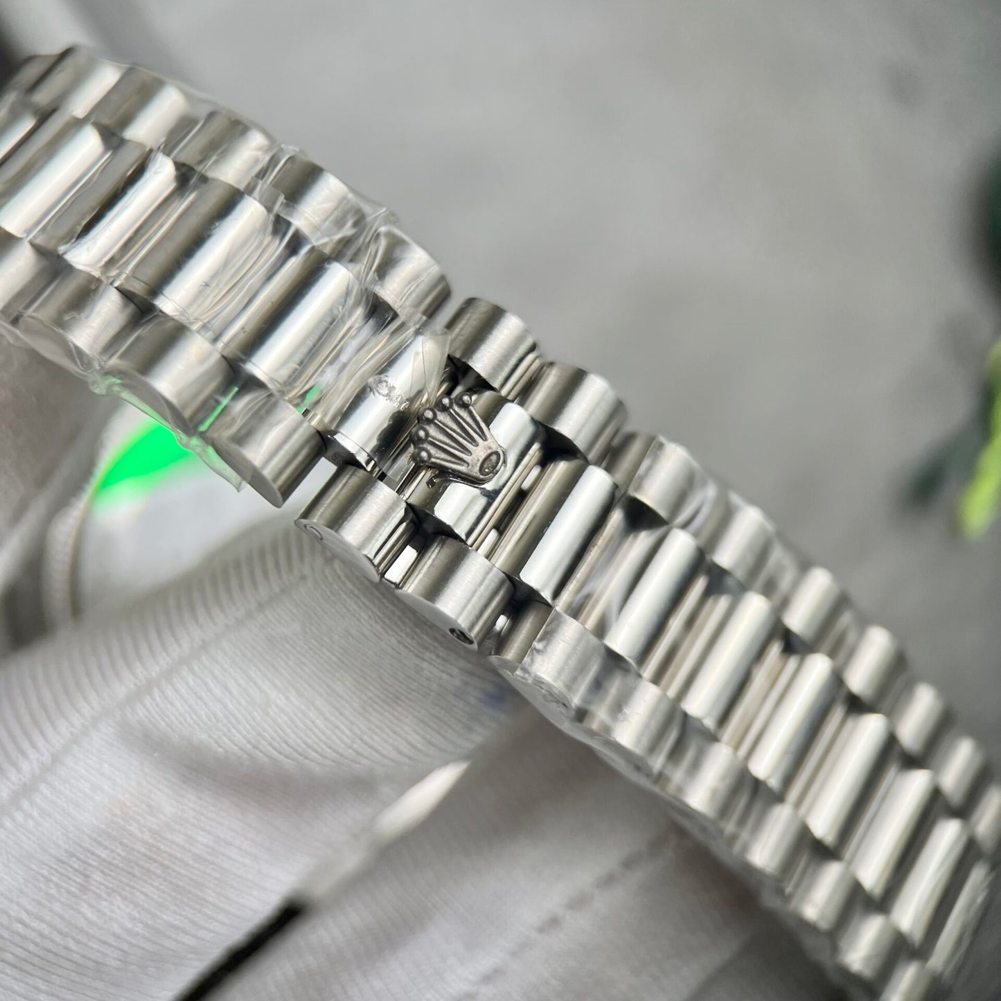 Rolex Day-Date Best Replica Watch Full Swarovski Crystal 40mm