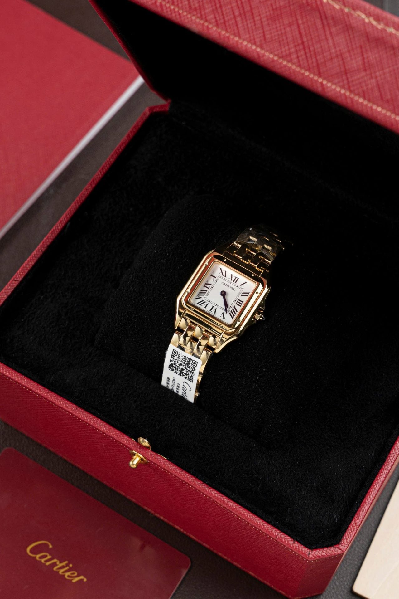 Cartier Panthere WGPN0009 Fake Watch White Dial Metal Wire 27x37mm