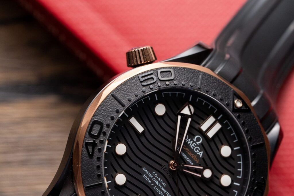 Omega Replica Watch Seamaster Black Dial Rubber Strap VS Factory 42mm