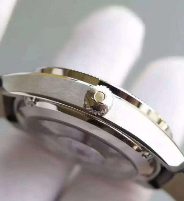 Replica Omega V6 Globemaster Master White Dial Leather Strap A8900