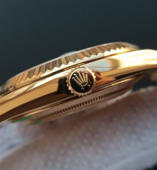 Replica Rolex Day-Date 40mm 228235 RG EW Black Dial RG SS Bracelet A3255