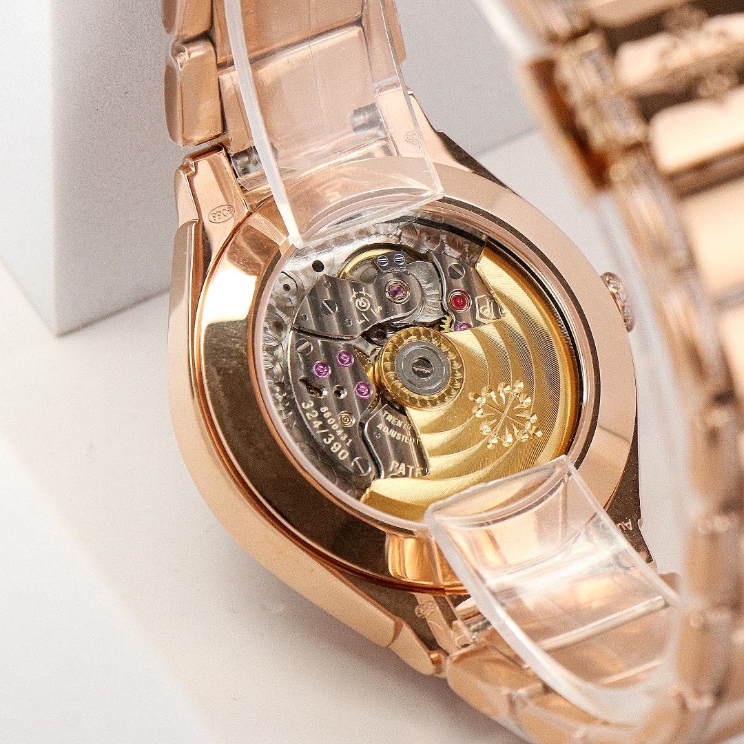 Fake Diamond Watch Replica Patek Philippe Twenty~4 Ladies Rose Gold Silver Dial 7300/1201R-001(1:1 replica)