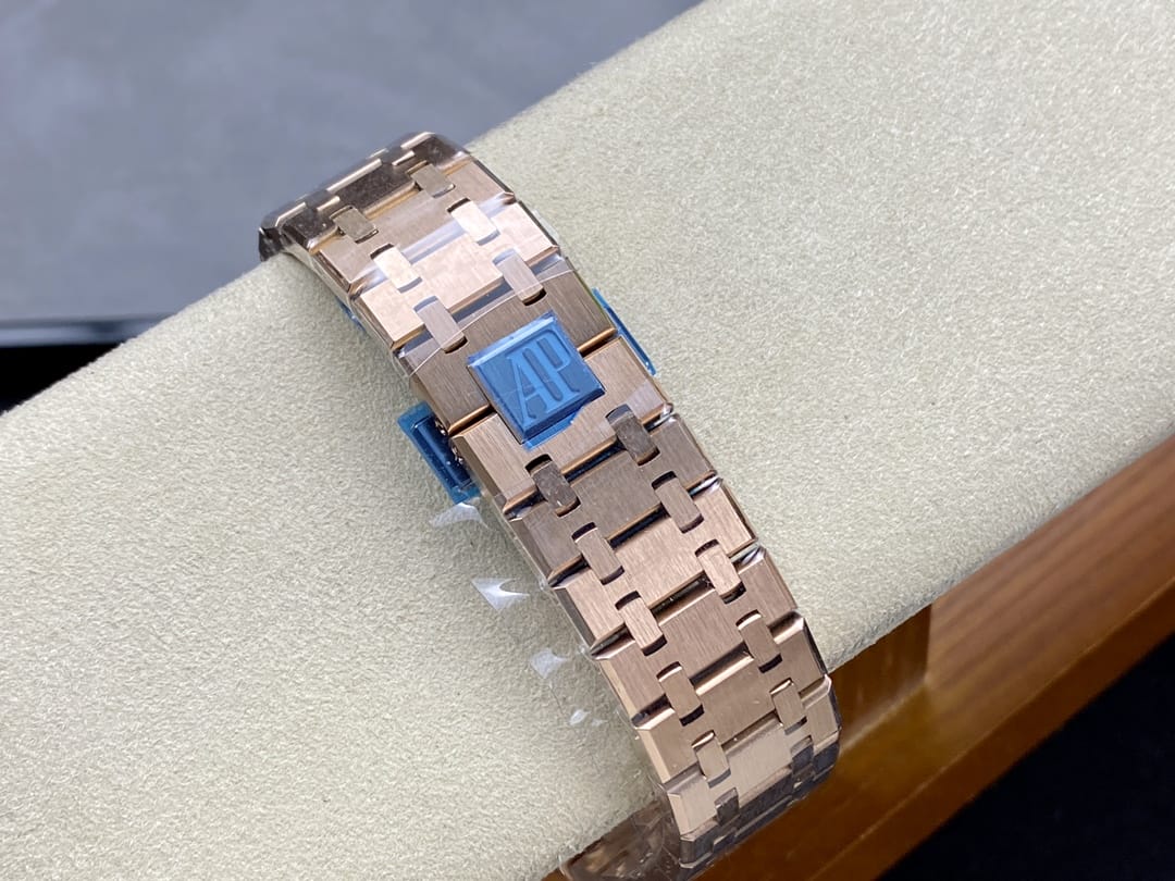 Audemars Piguet Replica AP Watch Royal Oak Selfwinding ¡°50th Anniversary¡± 41mm Rose Gold Blue Dial 15510OR.OO.1320OR.01-APS(1:1 replica)