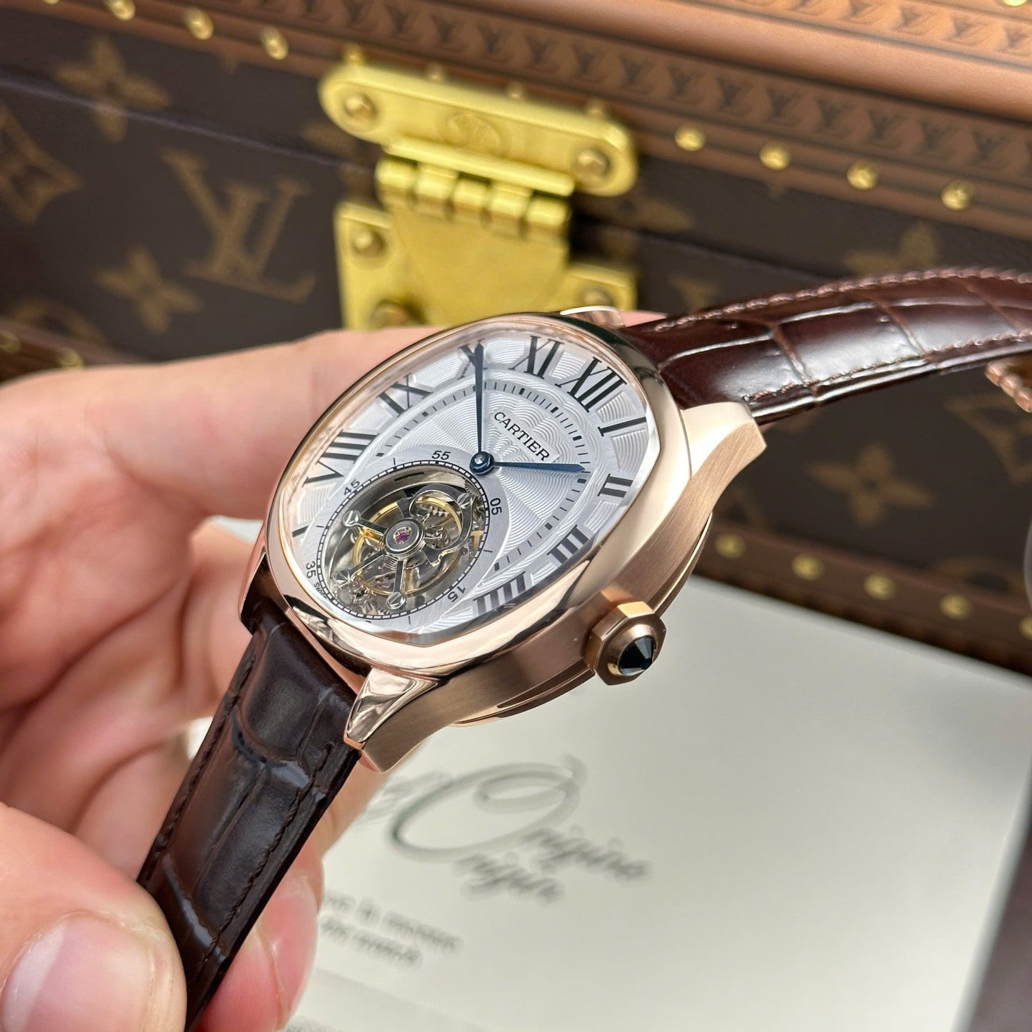 Cartier Drive Tourbillon Replica Watch Dial Guiloche Motif Leather Strap 41mm