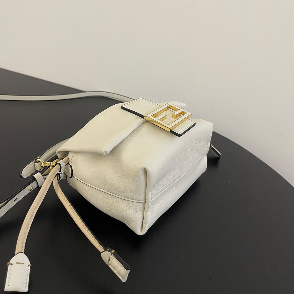 Fendi Mamma Baguette Small(high-end grade)