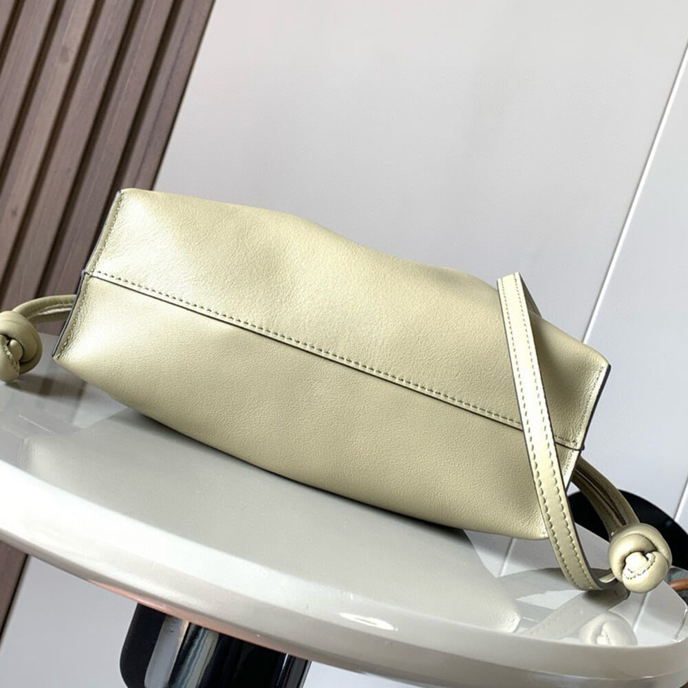 Loewe Mini Flamenco clutch in nappa calfskin(HIGH-END GRADE)